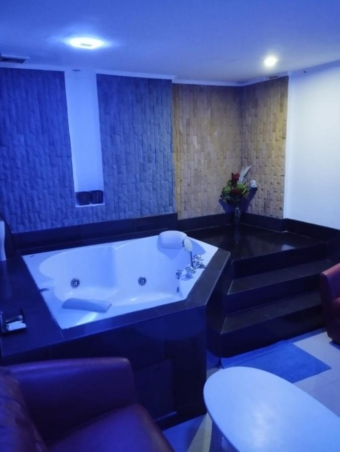 Galaxy Suites Паттая Екстер'єр фото